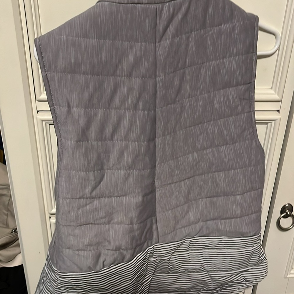 Vest - Picture 4 of 4
